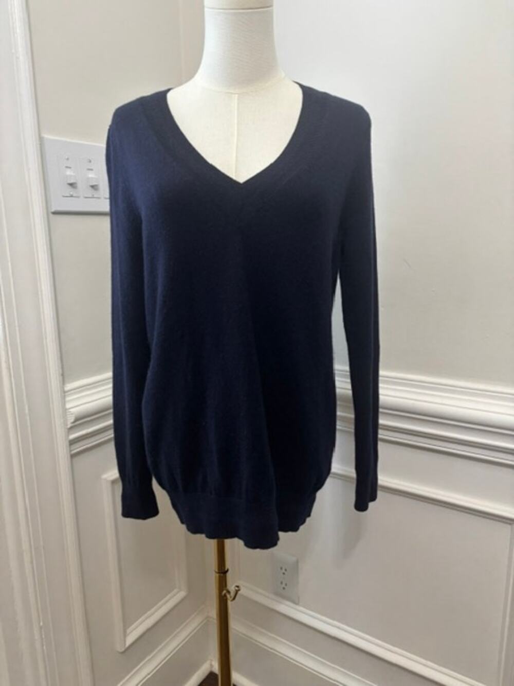 Boden 100% Cashmere Sweater Small Navy Blue V Neck Classic